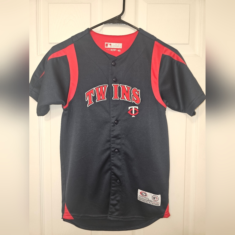 MLB Official Minnesota Twin Team Jersey Youth Size Small